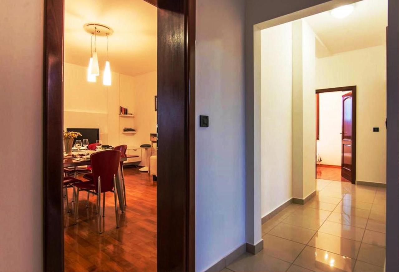 Perla Bleu 4 Apartment Ровинь Экстерьер фото