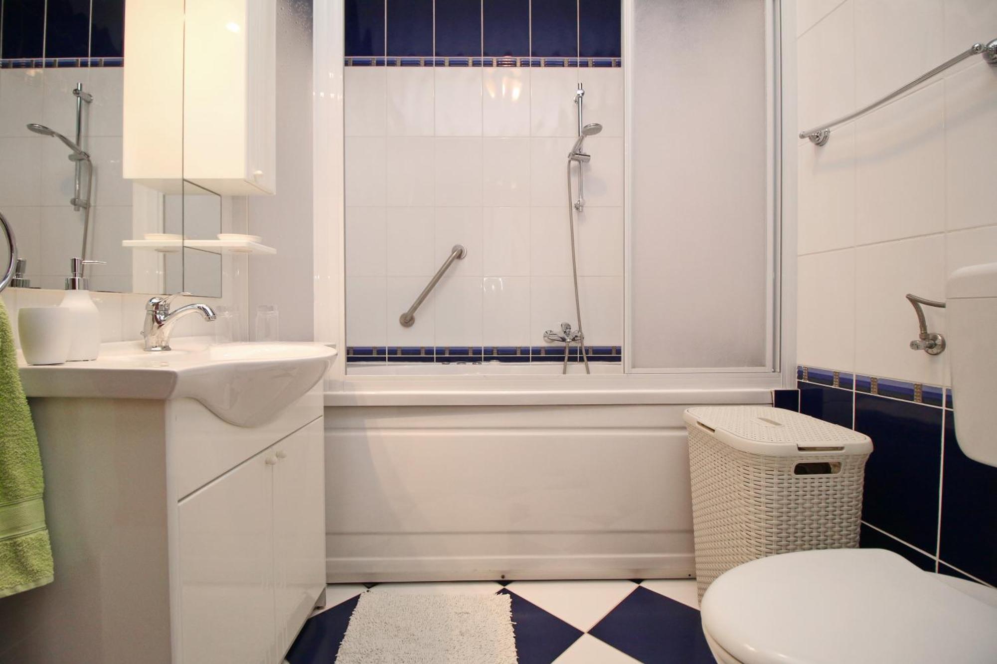 Perla Bleu 4 Apartment Ровинь Экстерьер фото