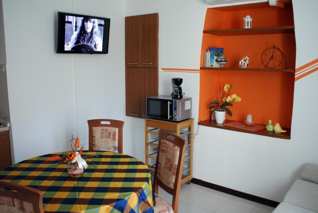 Perla Bleu 4 Apartment Ровинь Экстерьер фото
